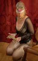 Mistress Dea de Vil gastiert zum ersten Mal im Studio Centric